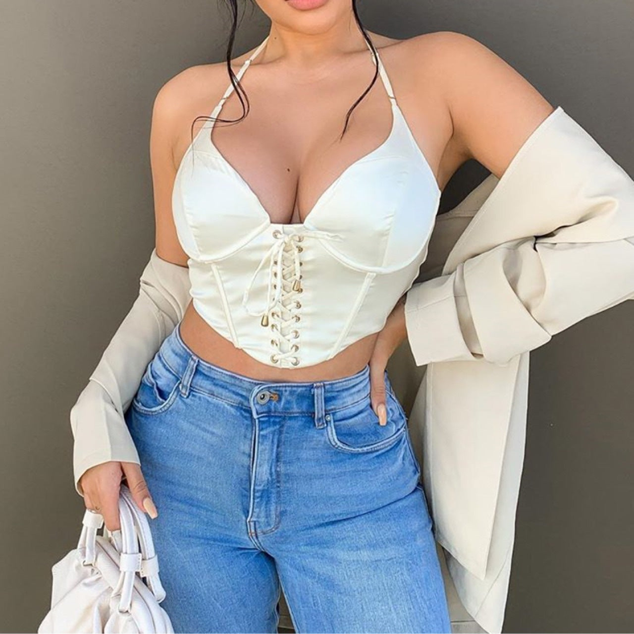 Prive Halter