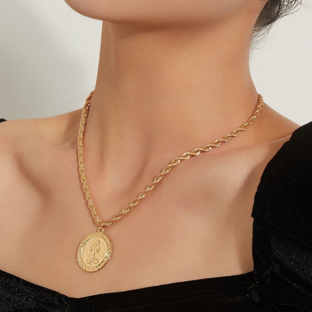 Queen Image Metal Necklace